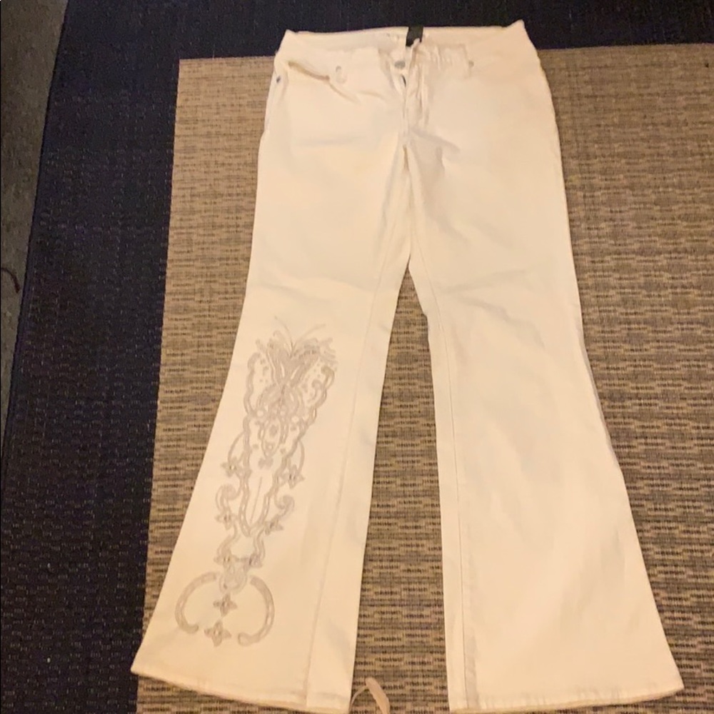 White embroidered jeans